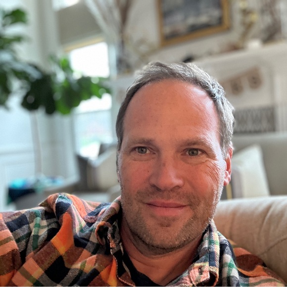 Meet your Posher, Josh - Picture 2 of 2